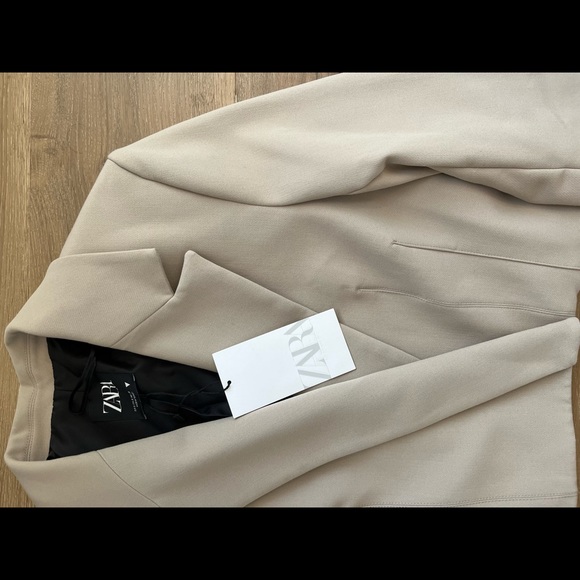 Zara cropped blazer - Picture 5 of 6
